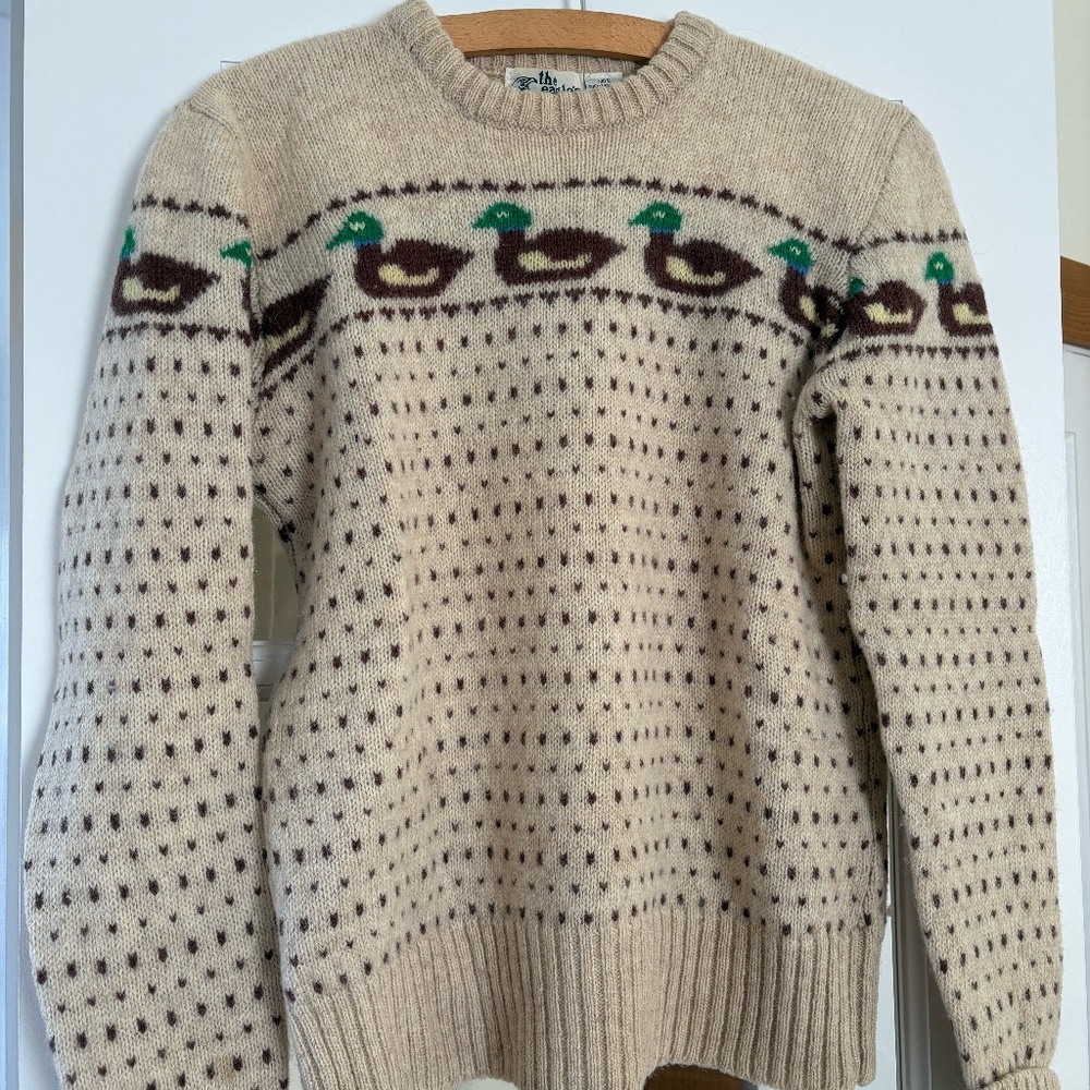 Vintage Duck Sweater, 100% Wool